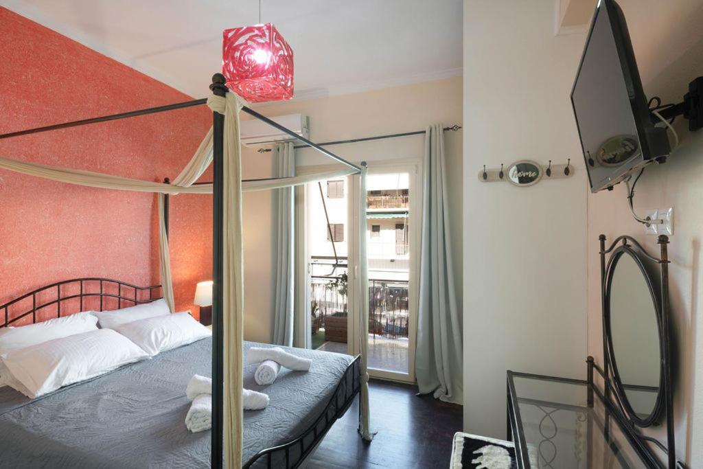 Central Apt In Town Corfu  Экстерьер фото